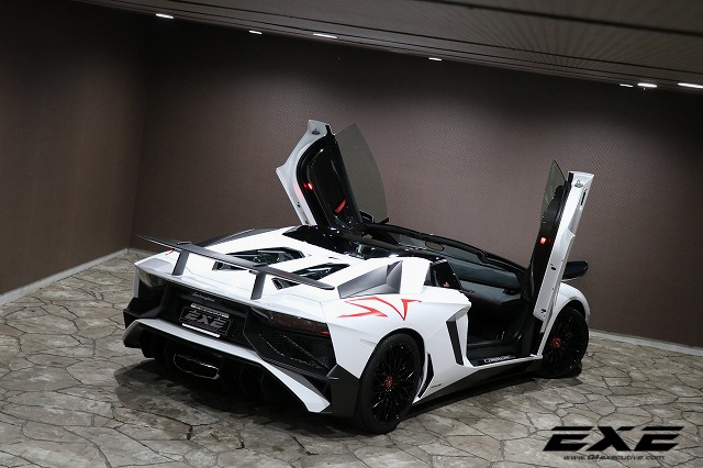 アヴェンタドール SV LP750-4 ロードスターの画像4