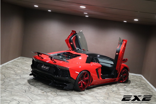 アヴェンタドール LP700-4の画像4
