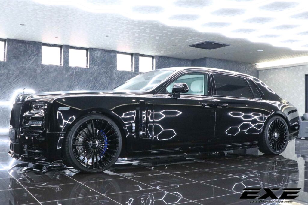 ファントムⅧ  エクステンデッド シリーズⅡ MANSORY verの画像3
