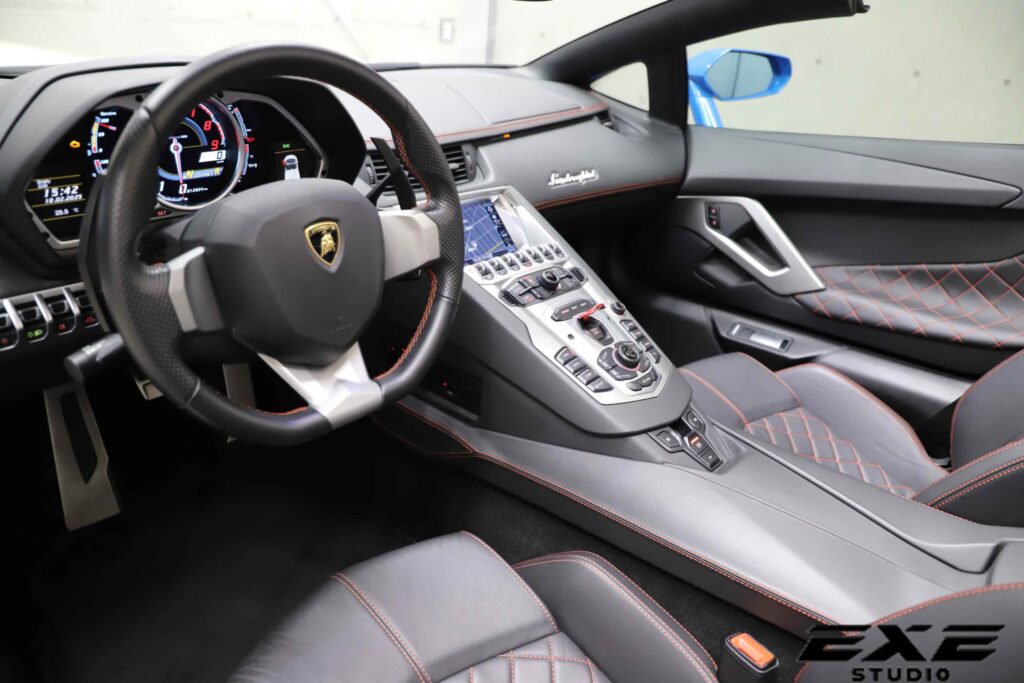 アヴェンタドール LP700-4 ロードスター RI.VALTAの画像6