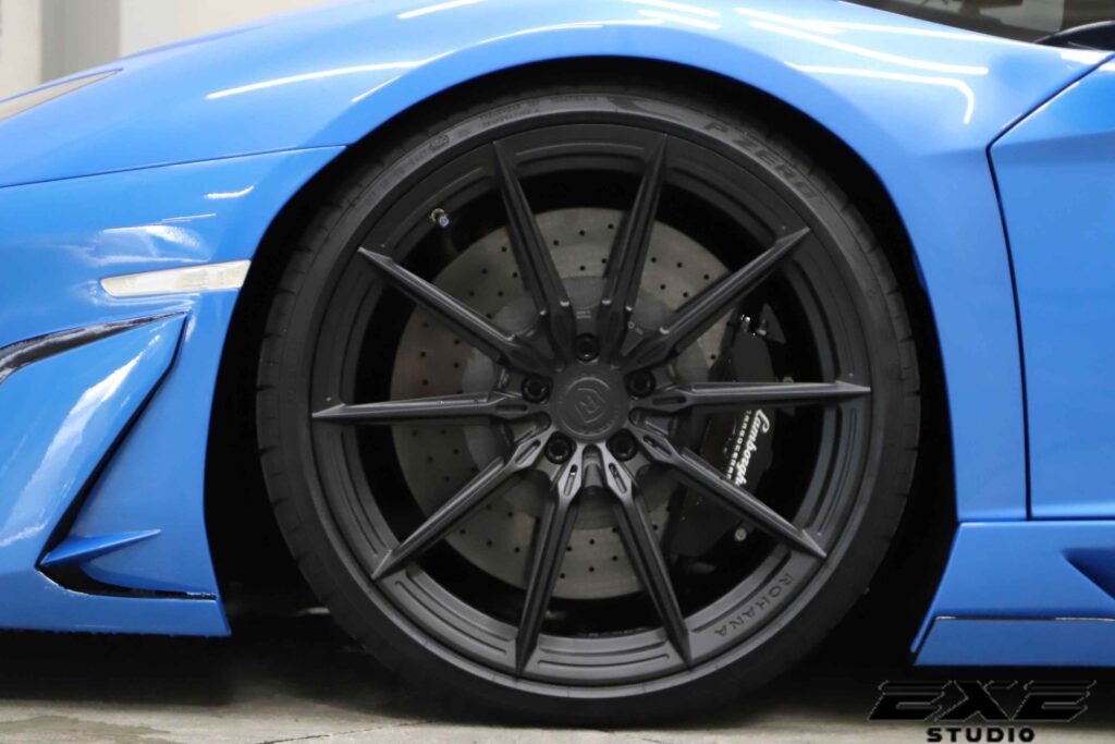 アヴェンタドール LP700-4 ロードスター RI.VALTAの画像5