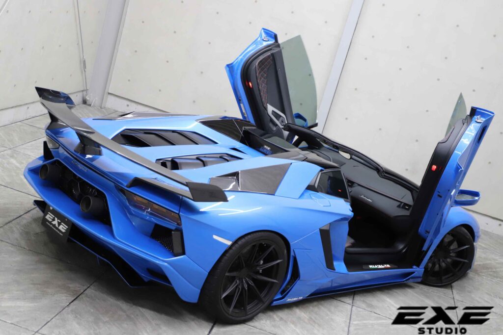 アヴェンタドール LP700-4 ロードスター RI.VALTAの画像12