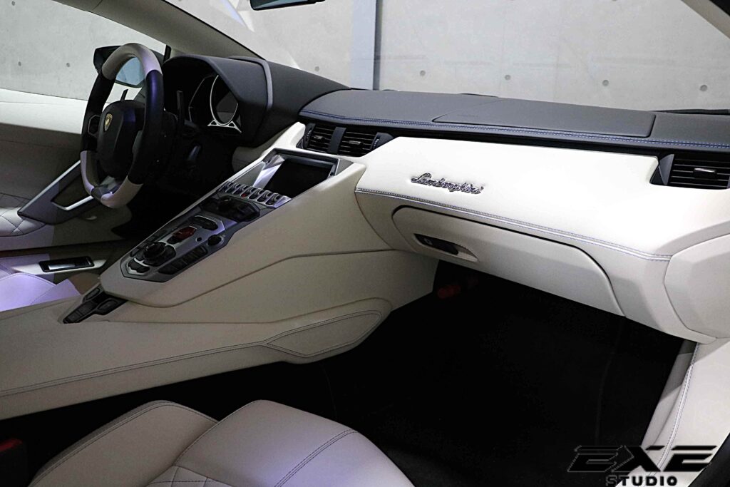 アヴェンタドール LP700-4の画像8